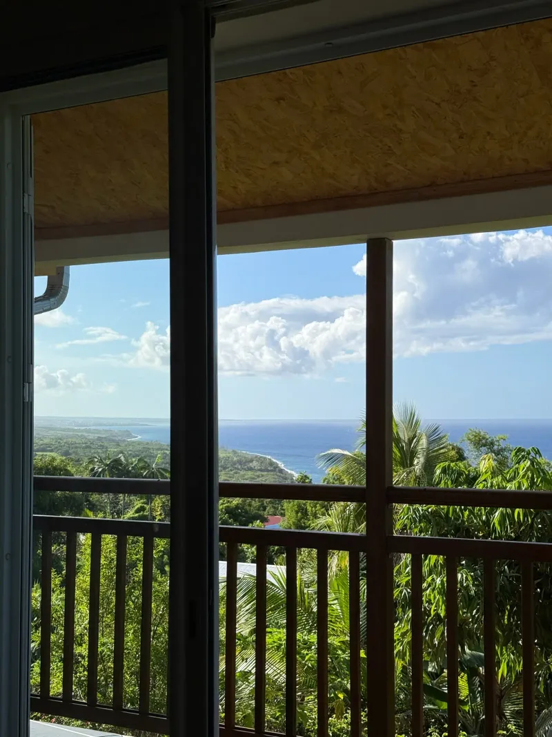Vue mer depuis la deuxième chambre Villa Bigaradier location Sainte-Rose